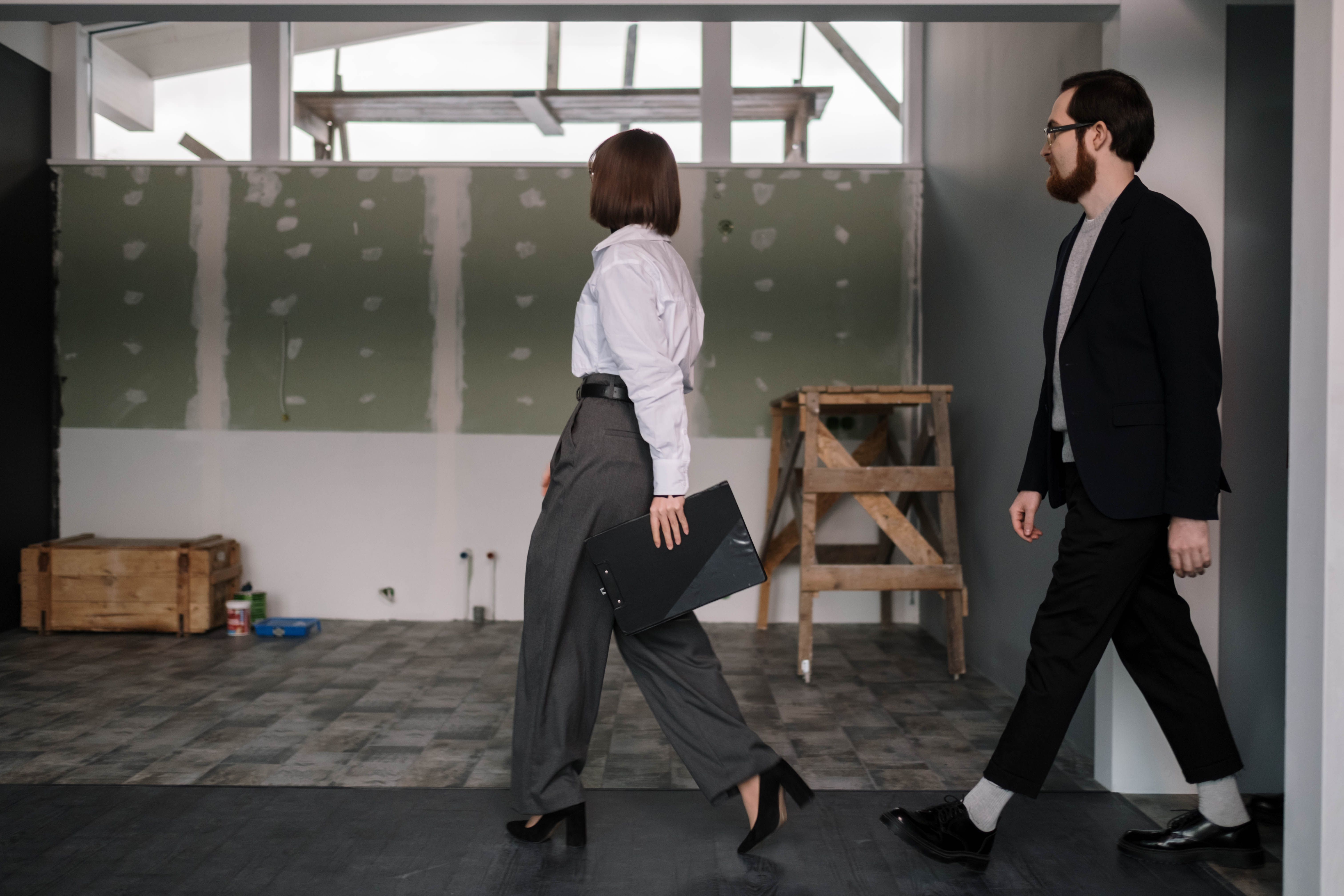 Field Adjusters, Remote Teams and Real-Time Communication: How the Insurance Industry Is Adapting to a Connected Workforce