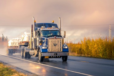 What Makes a Texas Commercial-Truck Injury Claim Different?