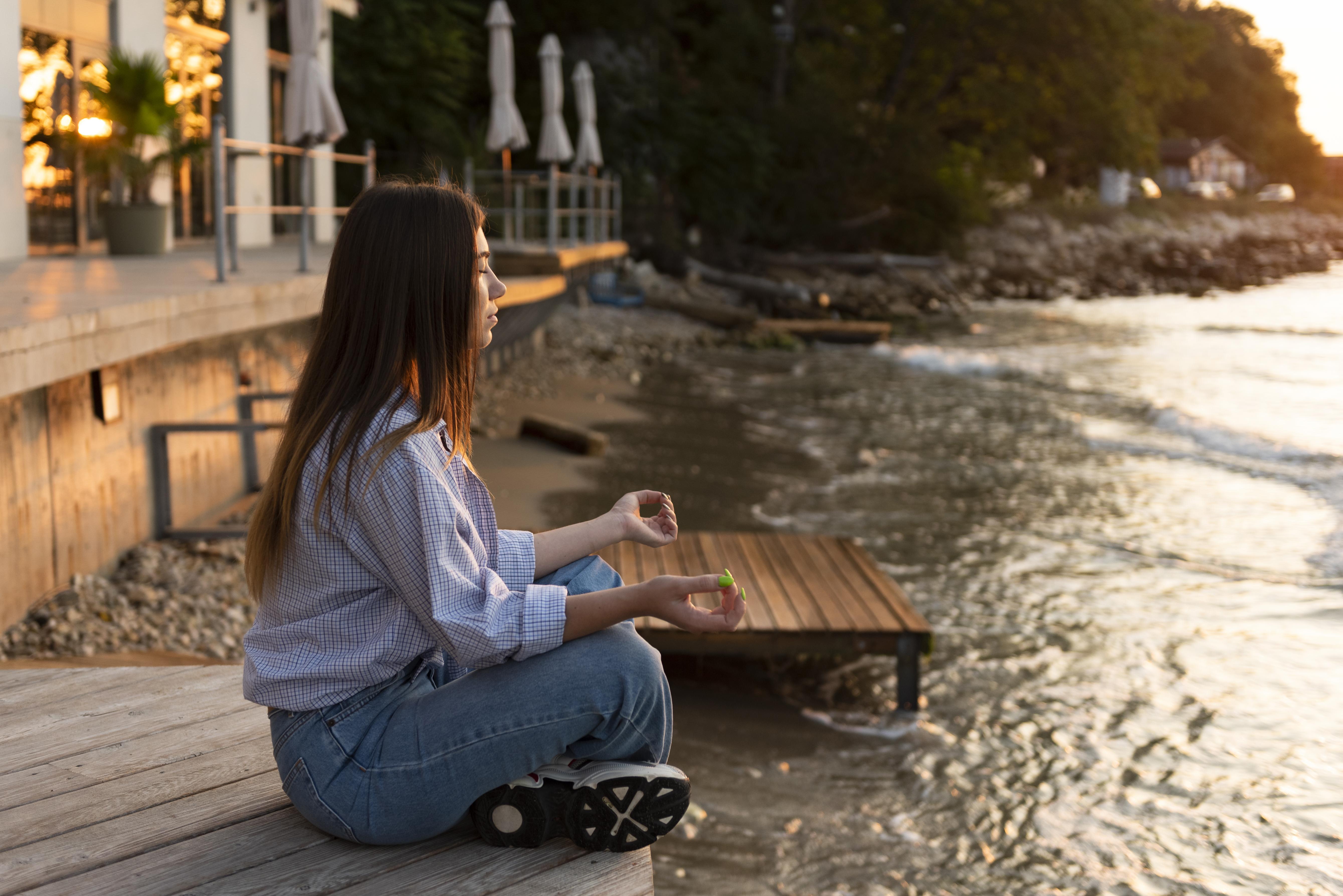 Staying Calm in Stressful Moments: 5 Ways to Decide More Clearly