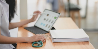 Expanding Role of Advanced Practice Registered Nurses Raises New Liability Concerns - Insurance Claims News Article