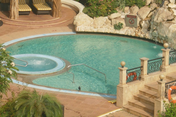 El Paso Woman Files $1 Million Lawsuit Against Mexican Resort Over Husband’s Electrocution