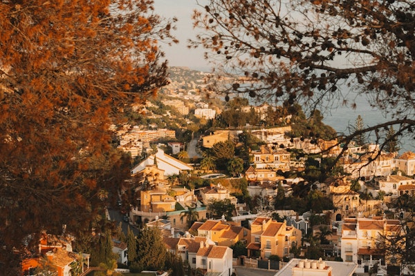 Spain Sets $11.5 Billion Fund for Flood Relief Amid $20 Billion Loan Exposure