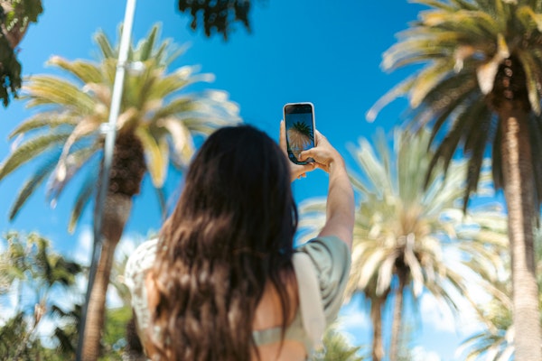 Burglars Use Instagram to Target Empty Homes as August Theft Claims Peak