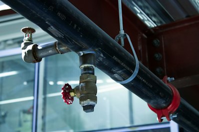 South Dakota Construction Firm Accused of Firing Worker After Reporting Severe Job Injury - Insurance Claims News Article