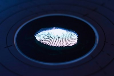 Insurer Must Defend Salon for Violation of Biometric Information Privacy Act - Insurance Claims News Article