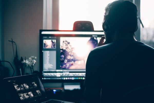 Virtual Adjusting Steps Into the Spotlight