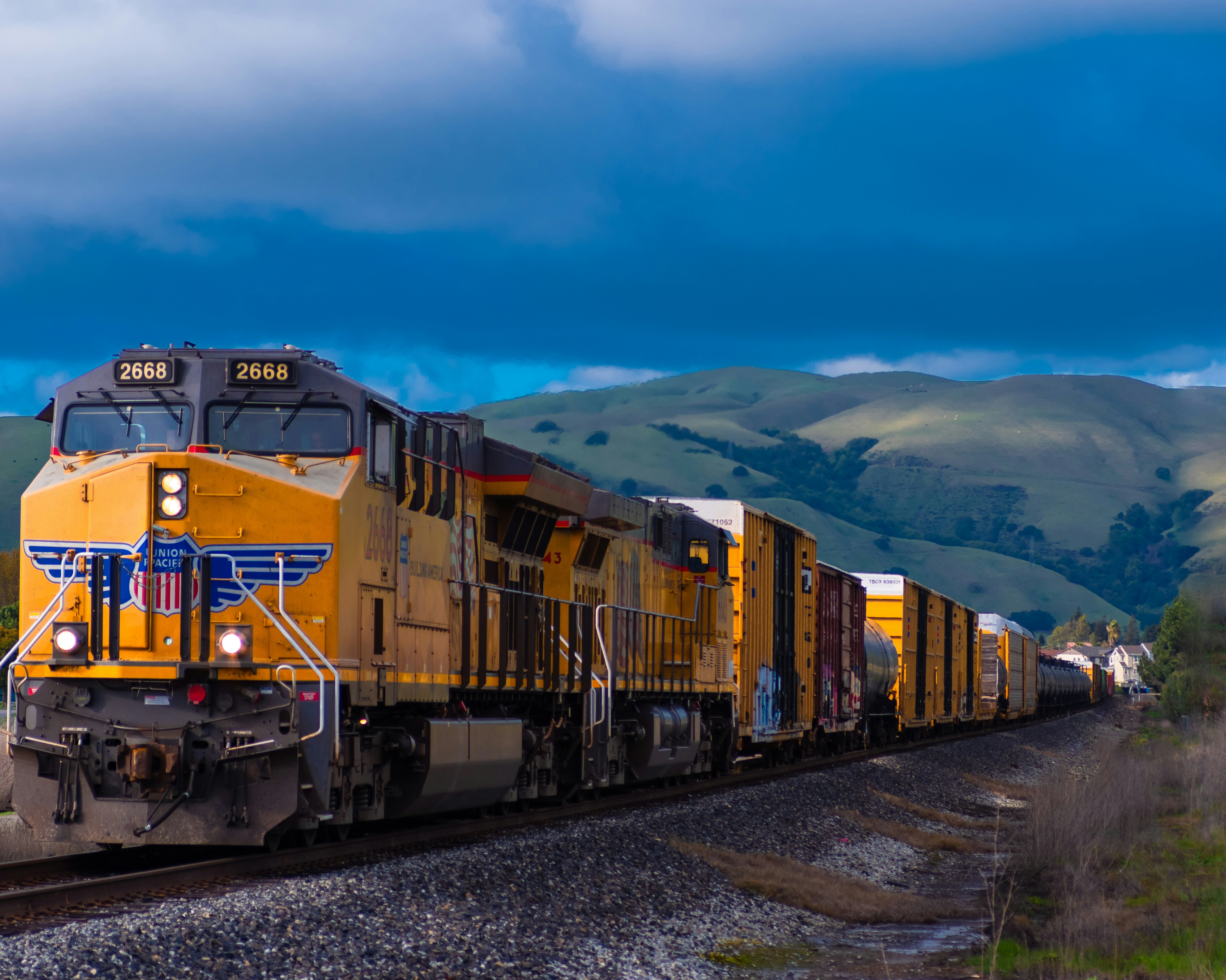 Train Cargo Theft Costs U.S. Railroads $200 Million a Year