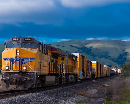 Train Cargo Theft Costs U.S. Railroads $200 Million a Year