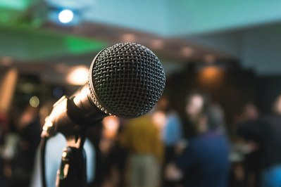 Insurance Leaders Highlight Litigation and AI Trends at JIF 2025 Forum - Insurance Claims News Article