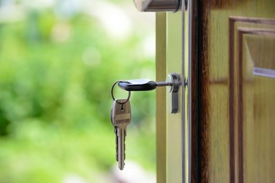 Rising Natural Disasters and Economic Factors Lead to Increasing Homeowners Insurance Costs - Insurance Claims News Article