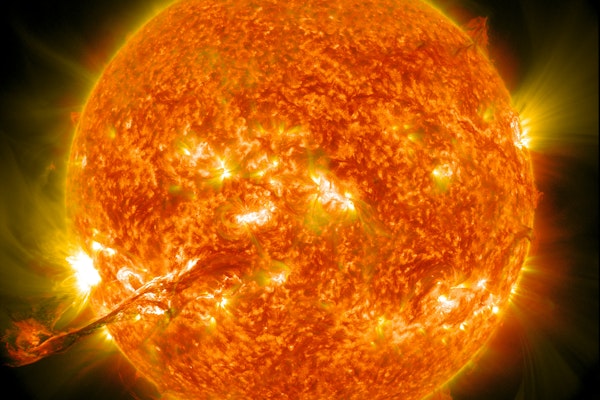 Lloyd’s Warns of Extreme Space Weather Risks With $2.4 Trillion Economic Impact Projection