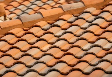 Does Florida’s Roof Age Rule Hinder Adoption of Hurricane-Resilient Roof Systems? - Insurance Claims News Article