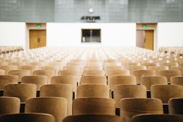Community Colleges Use AI to Fight Financial Aid Fraud - Insurance Claims News Article