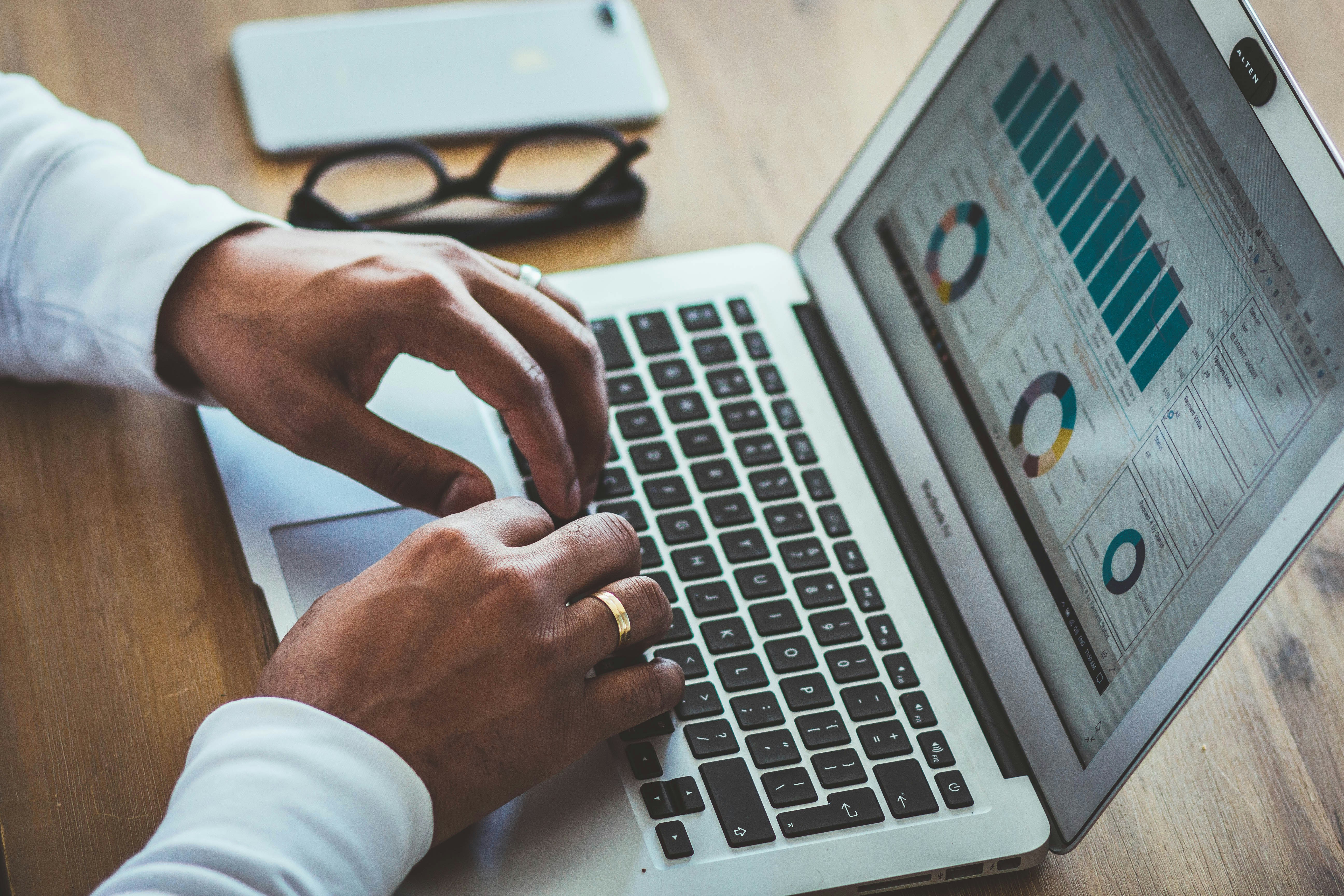 Insurance Industry Faces Growing Skills Gap as AI Adoption Accelerates (The Institutes Knowledge Group)