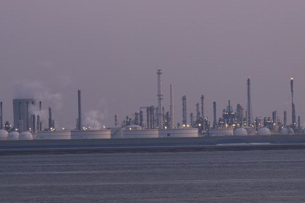 The Hartford Commits $2.5B To Carbon-Free Energy, Exiting Tar Sands Investments This Year