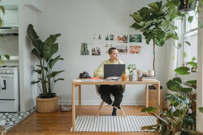 Four Ways Coronavirus Will Continue to Change the Way Americans Work - Insurance Claims News Article