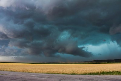 Kansas Storm Claims Top $612 Million as Insurers Report Widespread Losses - Insurance Claims News Article