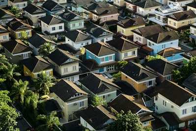 Why Roof Claims Get Reopened: Adjusters Sound Off on Contractor Tactics - Insurance Claims News Article