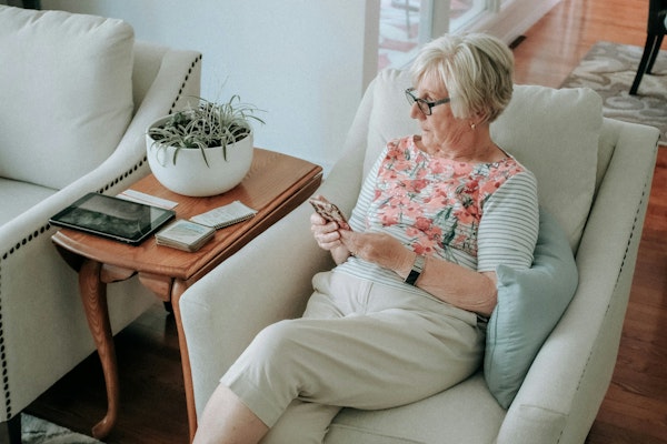 Digital-Only Insurance Frustrates Older Policyholders as Many Still Prefer Human Interaction