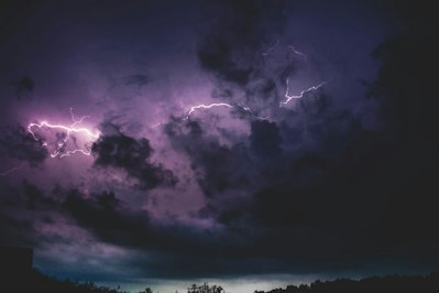23 Injured When Massive Hailstones, Tornado Hit Central Texas - Insurance Claims News Article