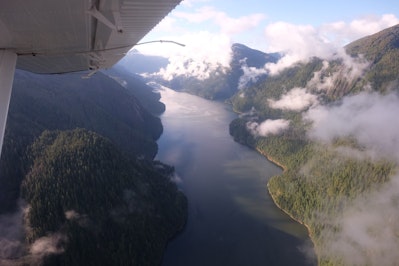Pilot, Five Passengers Killed in Alaska Sightseeing Plane Crash - Insurance Claims News Article