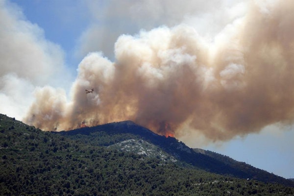 New Mexicans Prepare To Evacuate As Wind-Driven Wildfire Grows