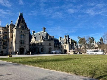 Biltmore Estate Sued Over Fatality Involving Hazardous Tree - Insurance Claims News Article