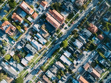 Roof Damage Claims Surge Nationwide Amid Extreme Weather and Rising Costs - Insurance Claims News Article