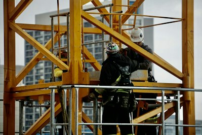 An Injury Every Seven Seconds: Wearables Could Revolutionize Worker Safety - Insurance Claims News Article
