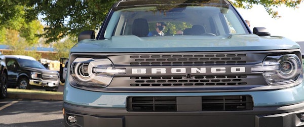 Ford Recalls Broncos & Rangers Due To Windshield Adhesion Issue (Repairer Driven News)