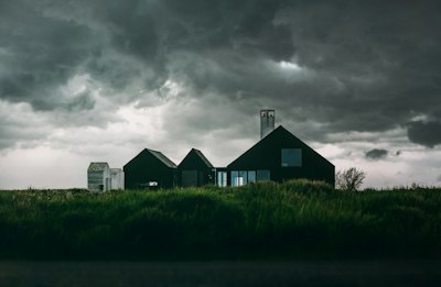 Causes of Home Insurance Crisis - Insurance Claims News Article
