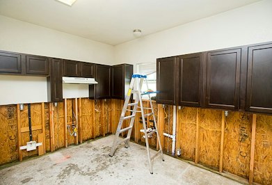 Washington Landlord Sues State Farm Over Seven-Adjuster Water Damage Claim - Insurance Claims News Article