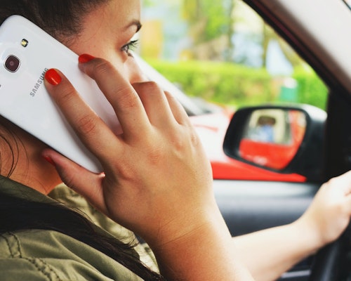 More Sweeping Cellphone Laws Reduce Crash Rates
