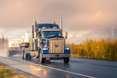 Nuclear Verdicts Roil and Rile Trucking - Insurance Claims News Article
