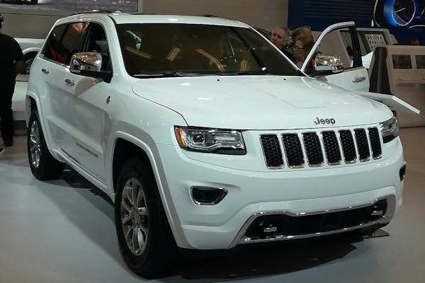 Fire Hazard Prompts Recall of Jeep Cherokee SUVs