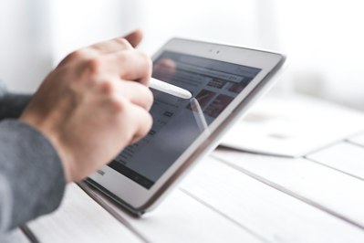 Enhancing Policyholder Engagement Through Digital Fluency in Claims Services - Insurance Claims News Article