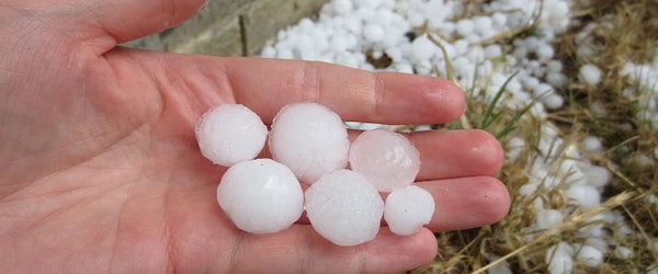Large Hail Storm Causes Damage In Eastern Oregon (KGW )