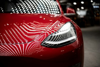 Tesla’s Autopilot Recall Draws Mixed Reactions Amid Safety Concerns - Insurance Claims News Article
