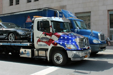 California Drivers Targeted by Predatory Towing Scam After Accidents (CBS News)