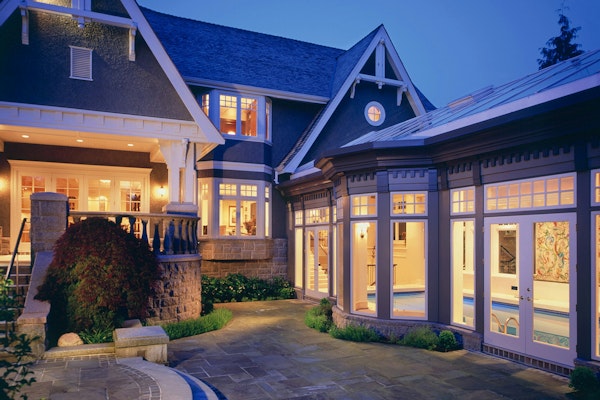 Why Bloomberg Says Premium Caps Could Worsen the Homeowners Insurance Crisis