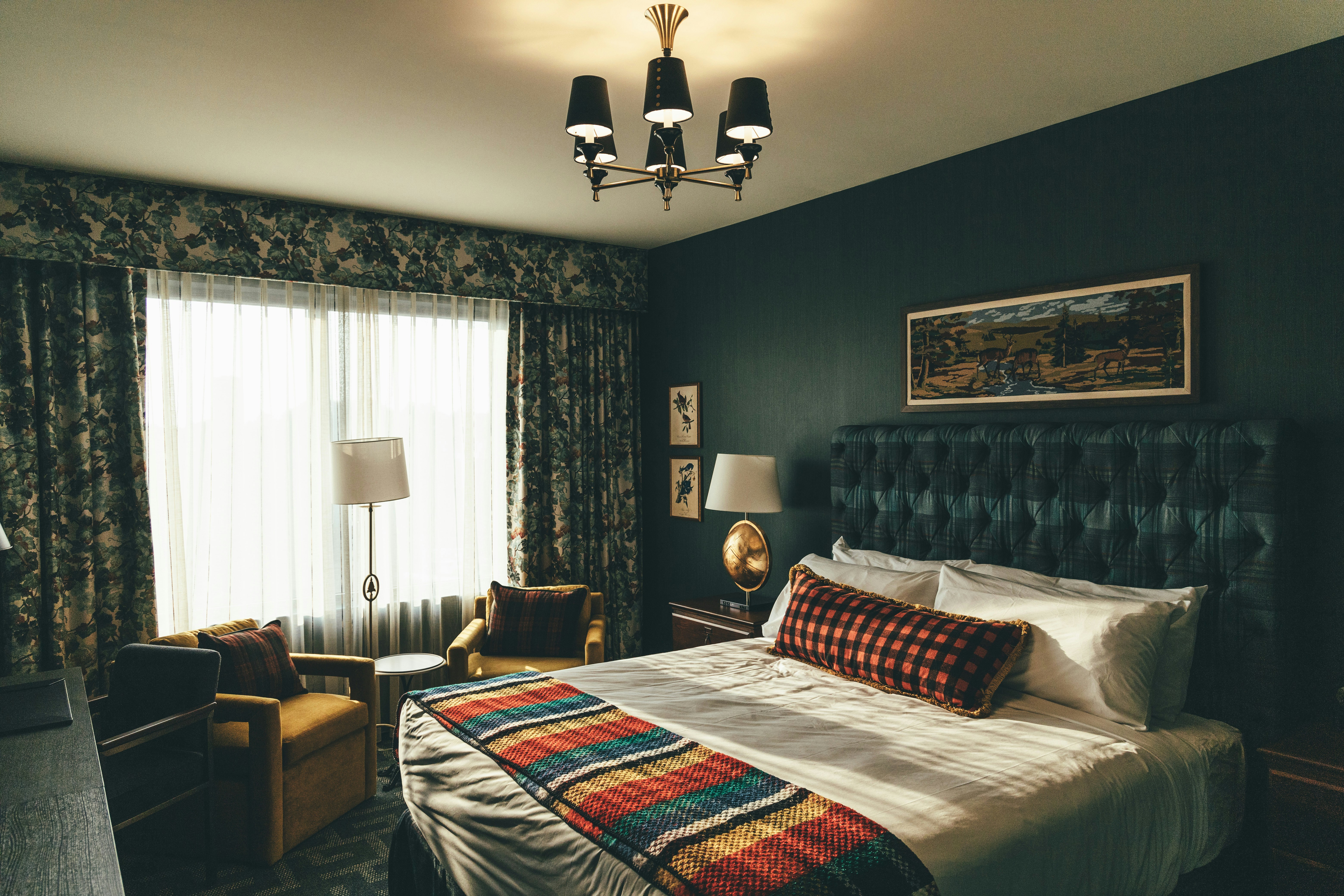 Historic Oregon Hotel in Foreclosure After Owners Report Major Fraud Losses