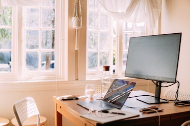 COVID-19 Forced Claims Adjusters To Work From Home; Here’s How It Turned Out - Insurance Claims News Article