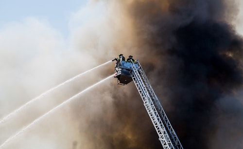 Fire Rages Through Luxury Apartments Under Construction In Oklahoma City