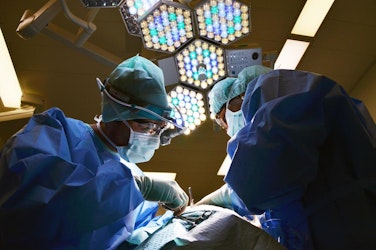 Expert Witness In Spotlight After Surgeon Incorrectly Reattaches Fingertips (Law.com)
