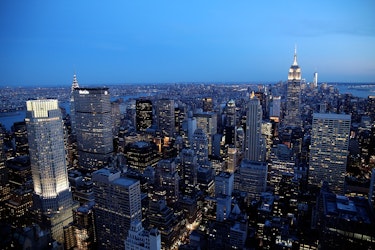 New York Regulators Urge Swift Claims Resolution, Approve Independent Adjusters From Other States - Insurance Claims News Article