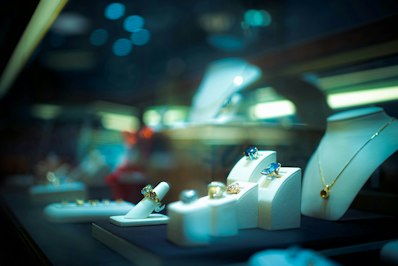 Man Sentenced in $2.8 Million Sydney Jeweler Heist Insurance Fraud - Insurance Claims News Article