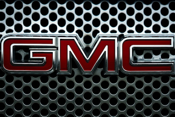 GM Recalls 484K SUVs Over Third-Row Seatbelt Issue